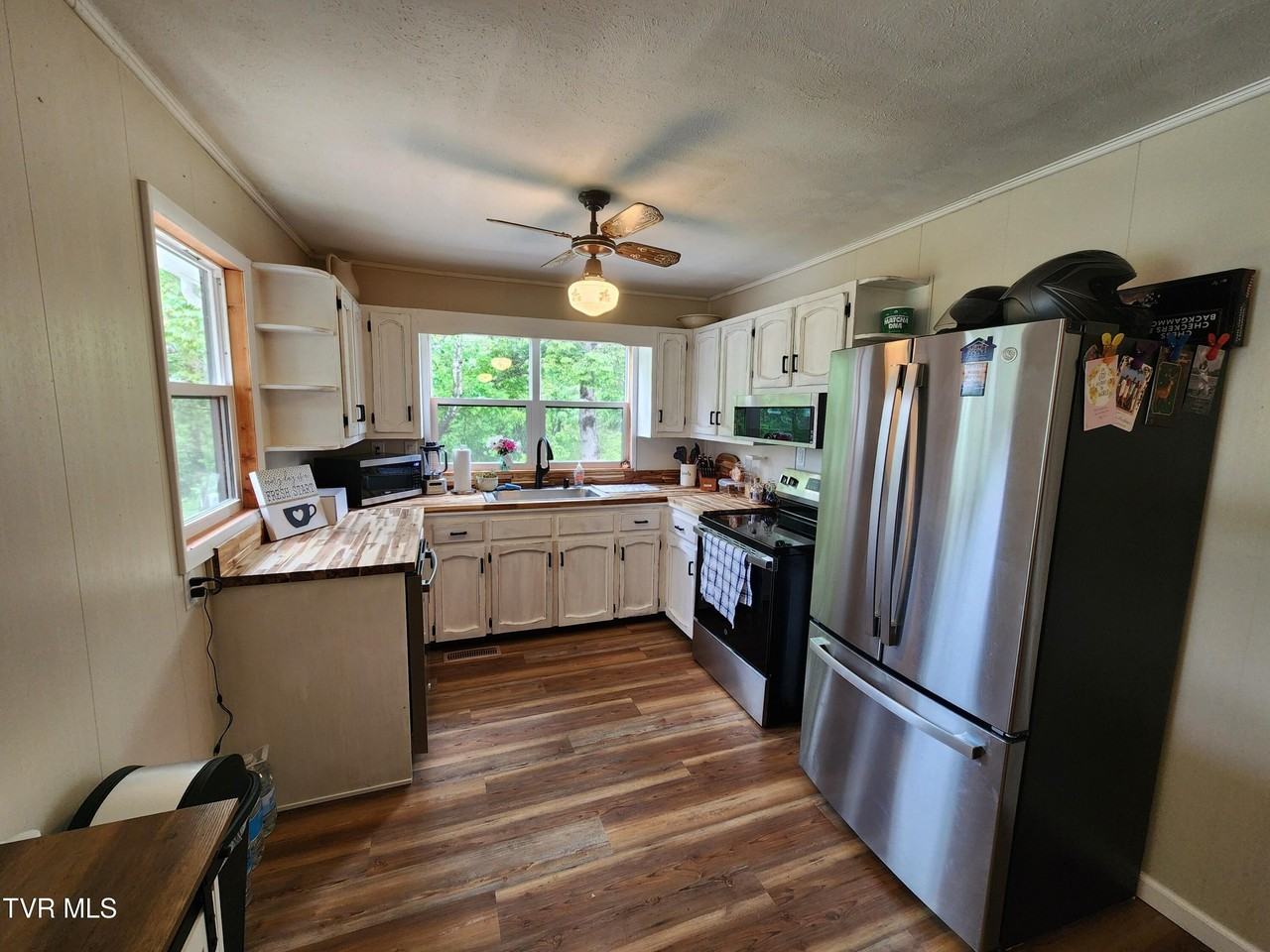 1710 Susong Rd - Photo 7 of 23