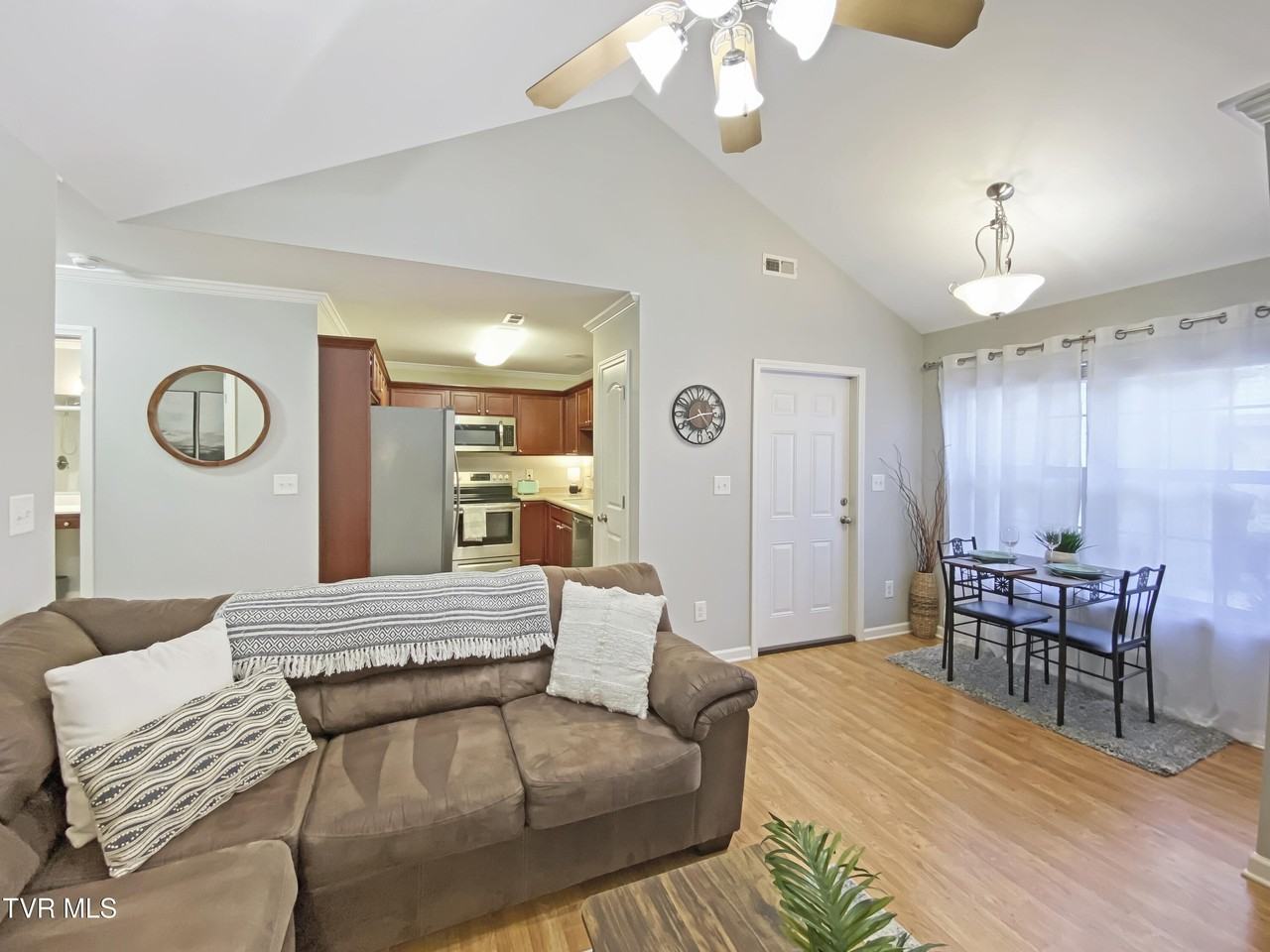 163 Browns Rd #317 - Photo 4 of 33