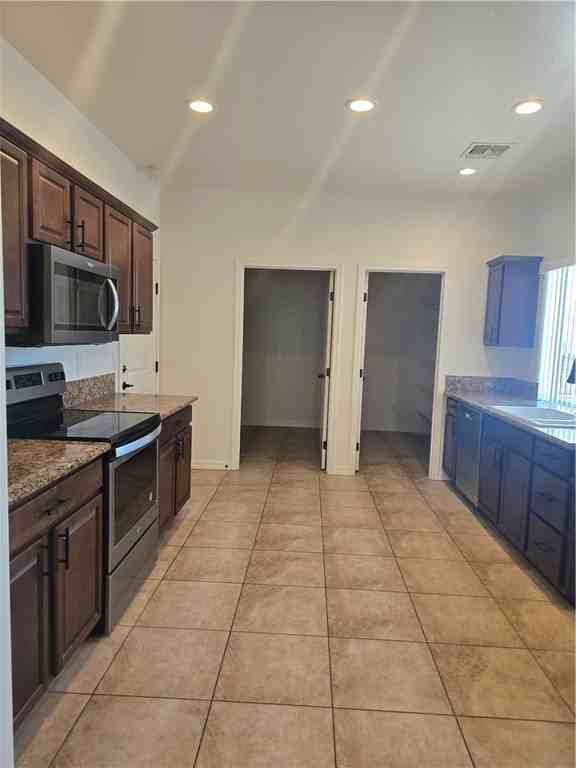417 Chablis Ct - Photo 3 of 15