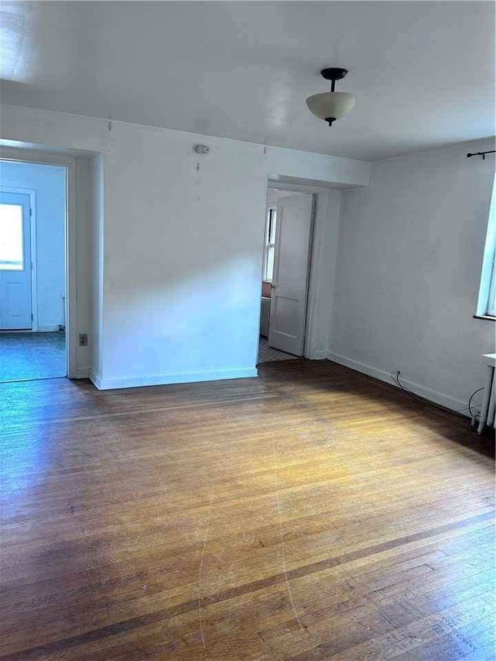 5839 Darlington Rd #4 - Photo 6 of 11