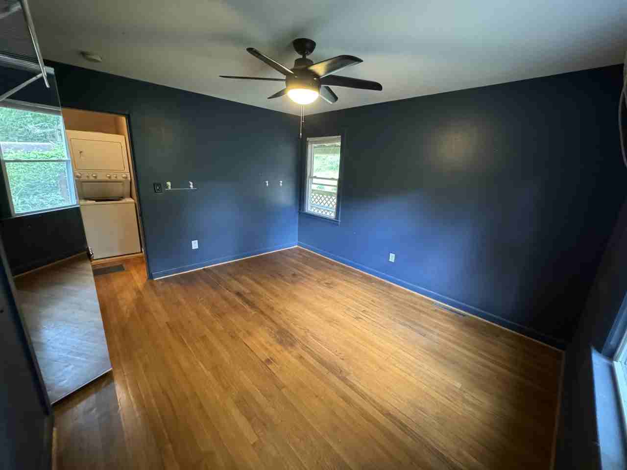 319 Howell St #1 - Photo 6 of 12