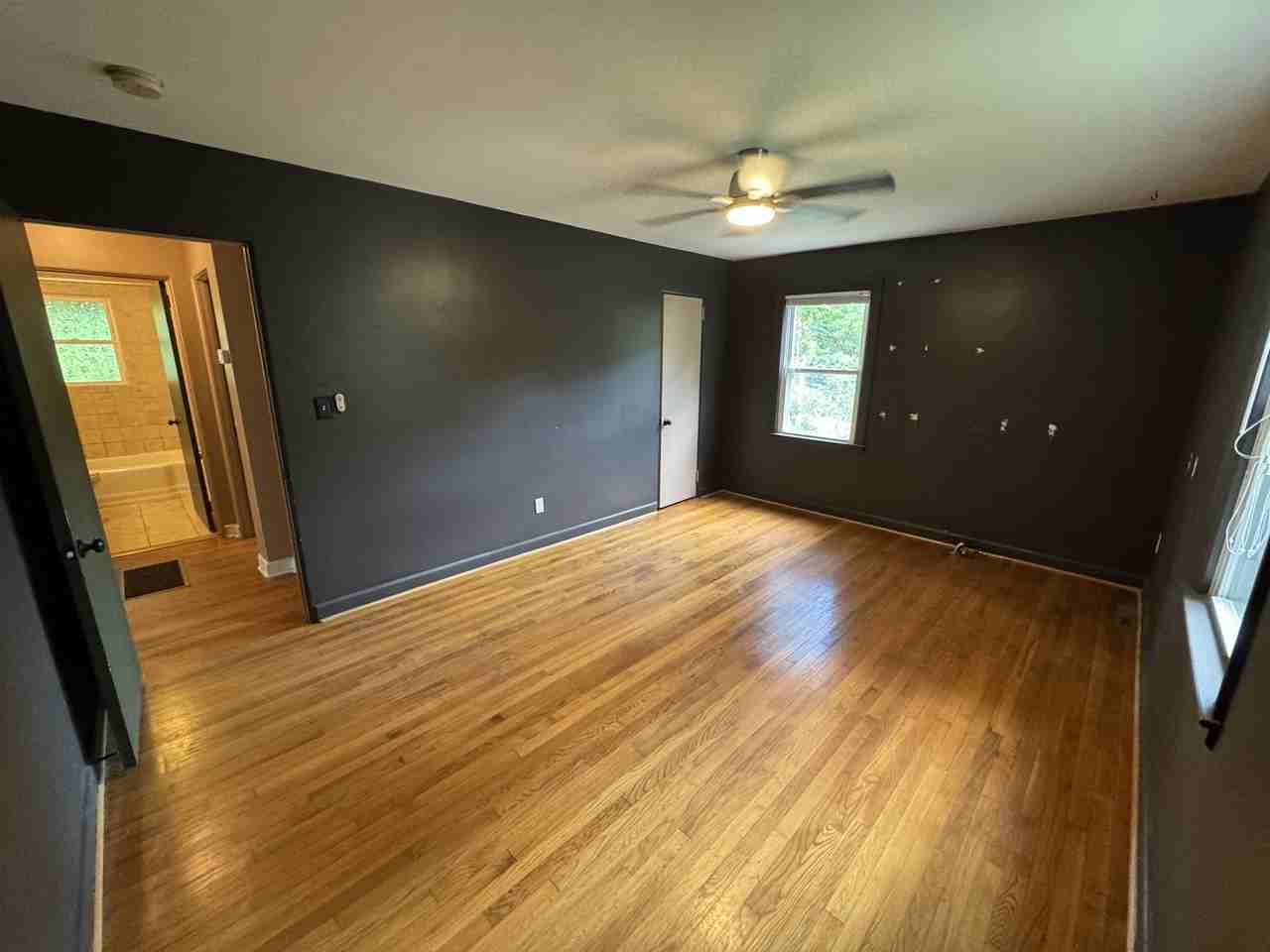319 Howell St #1 - Photo 7 of 12