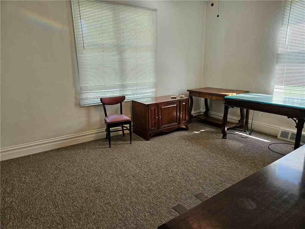 157 Bridge St - Photo 5 of 21