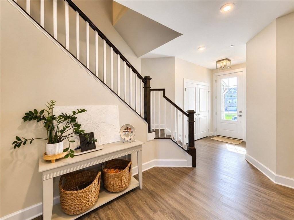 4303 Spruce Rd - Photo 2 of 50
