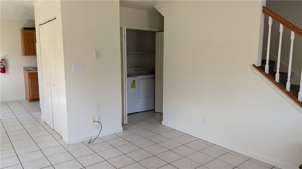 508 5th St #A - Photo 6 of 8