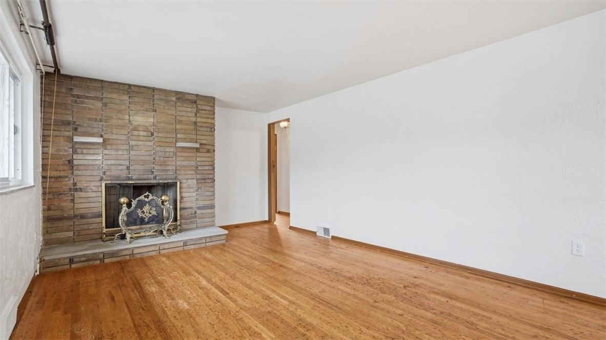 4782 Barone Dr - Photo 2 of 24