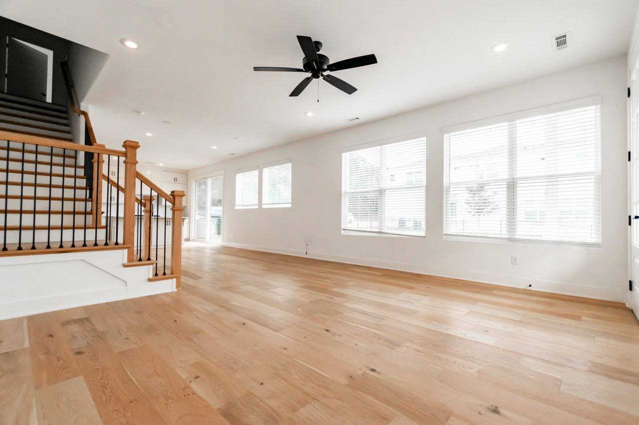 1430 E Huntsville Rd #1 - Photo 4 of 21