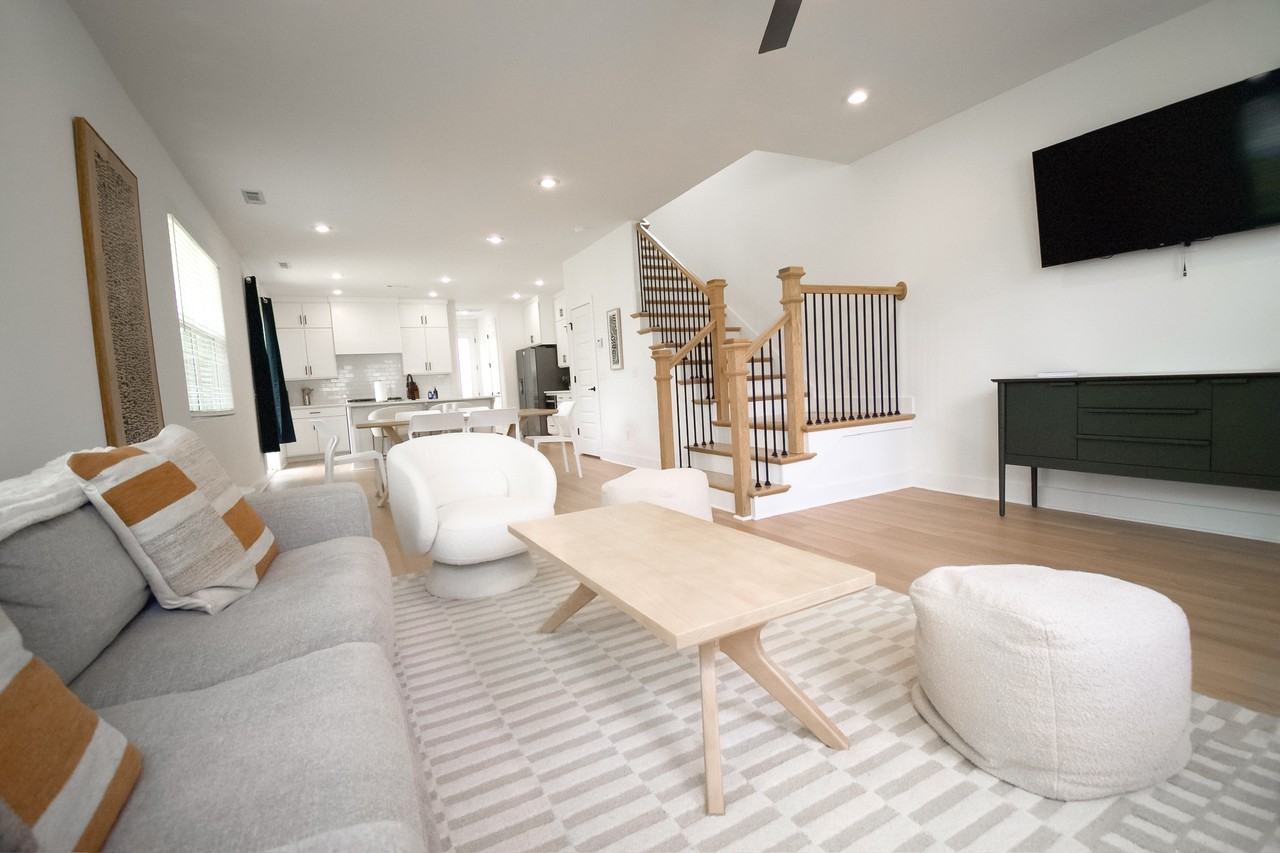 1320 S Van Buren Ave #1 - Photo 4 of 18