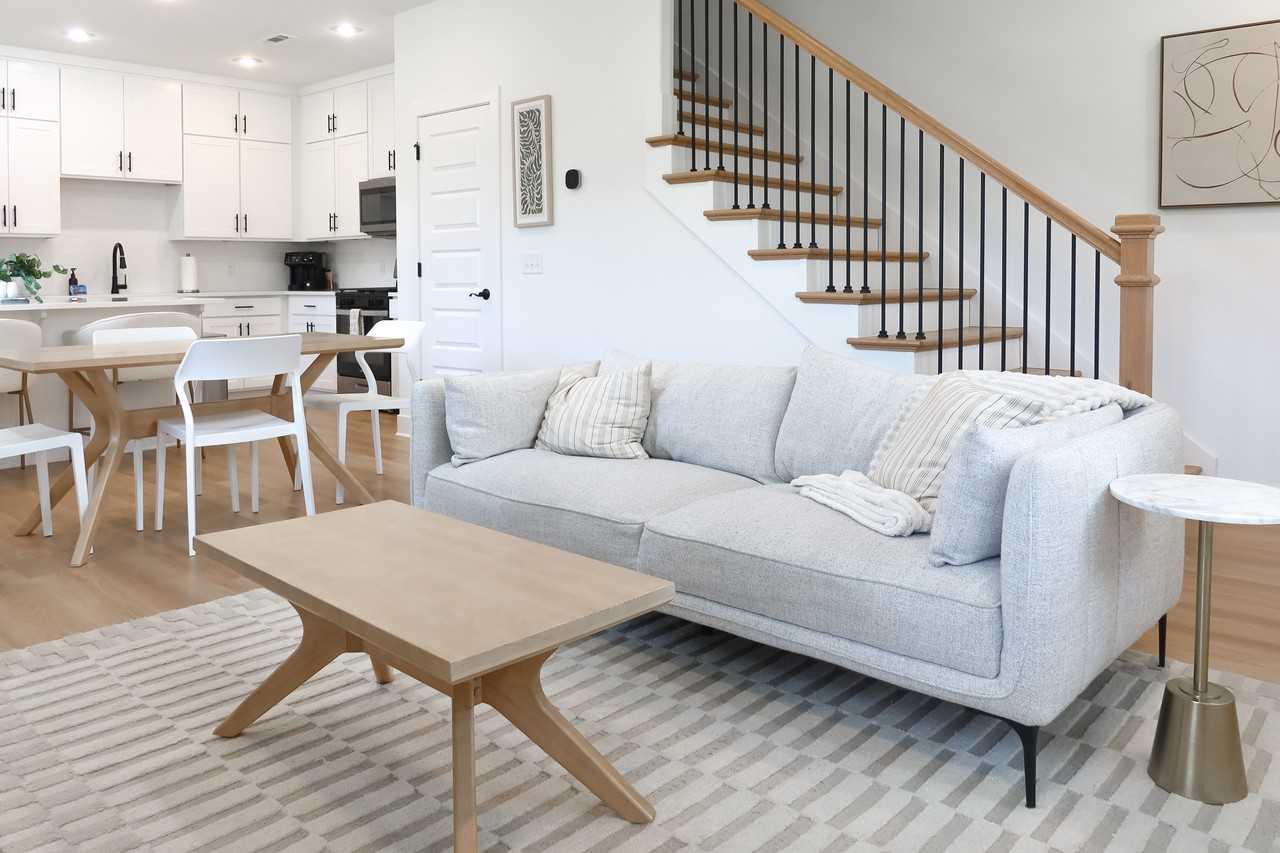1326 S Van Buren Ave #1 - Photo 3 of 15