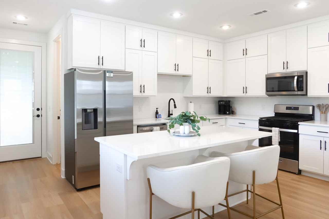 1326 S Van Buren Ave #1 - Photo 6 of 15