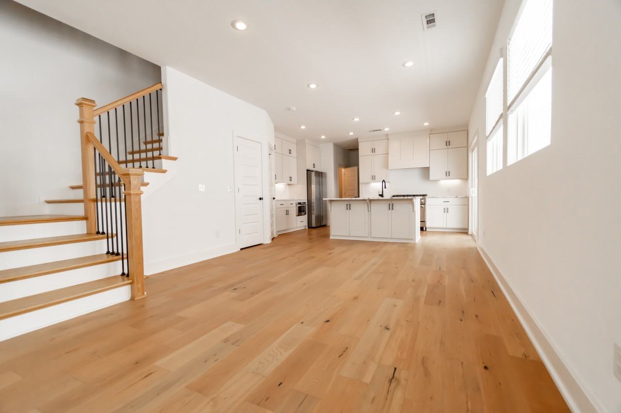 1011 S Hollywood Ave #1 - Photo 7 of 23