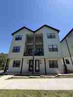 featured image of 618 N Whitham Ave #1