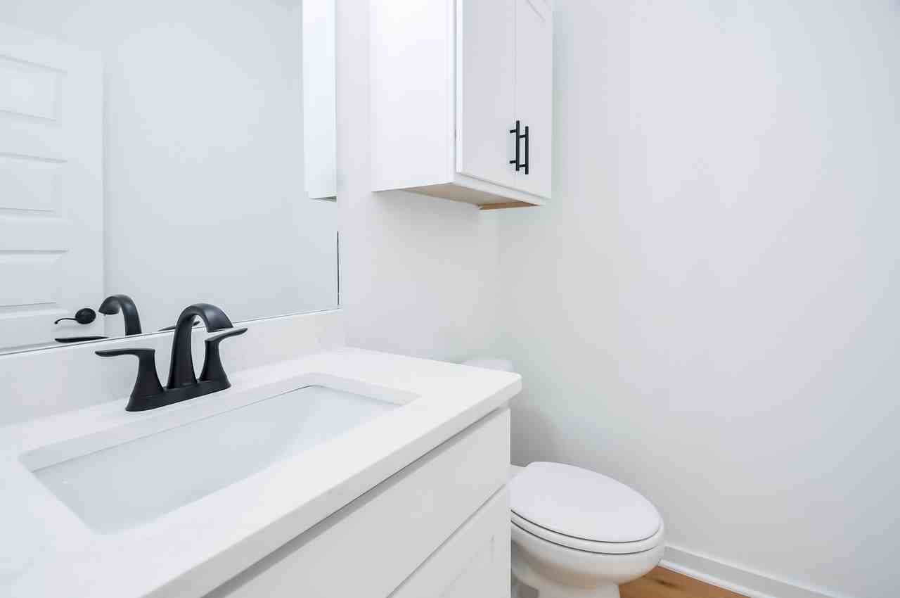 1278 W Hendrix St #2 - Photo 7 of 15