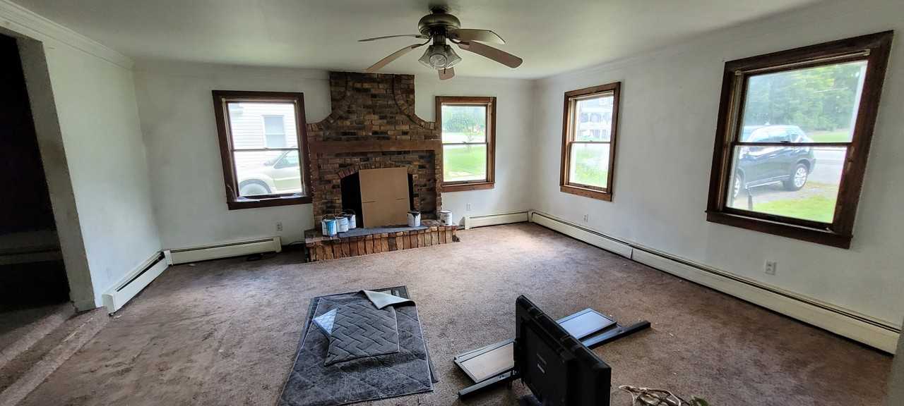 39 Vernon Ave #1 - Photo 5 of 12