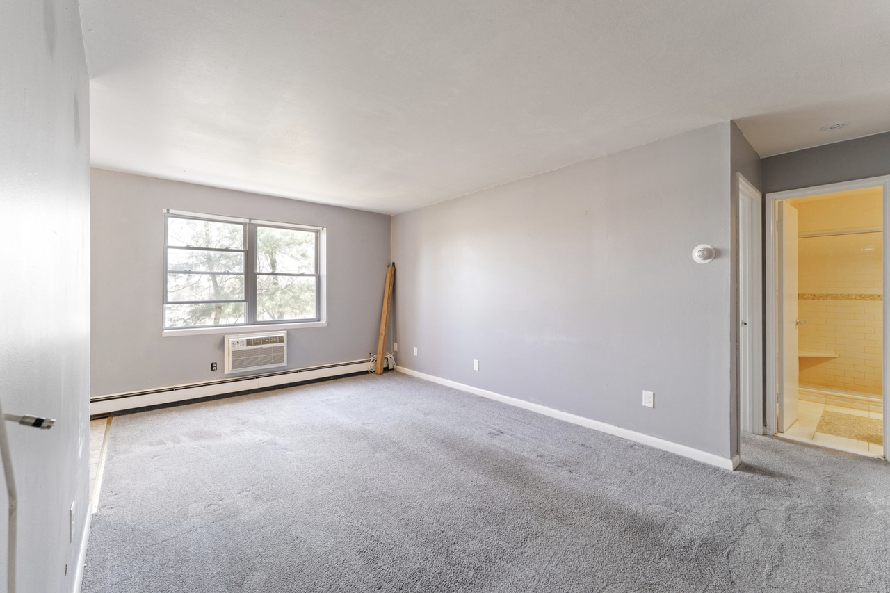 1 Walter Avenue - 1Unit 36 #1 - Photo 5 of 7