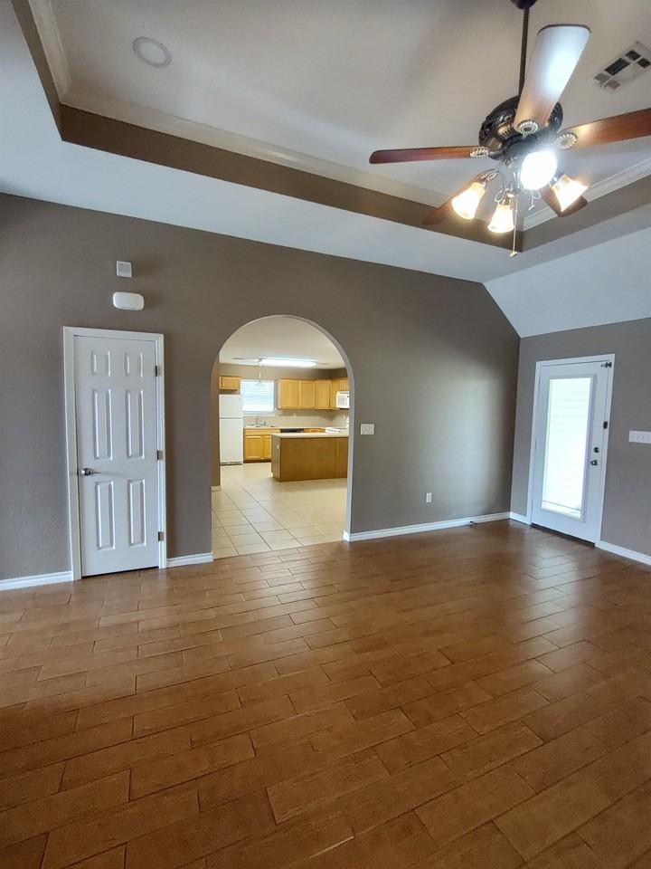 5330 Wellington Ln #1 - Photo 6 of 19