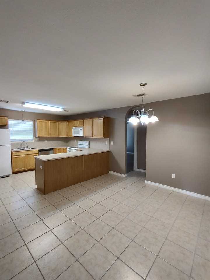5330 Wellington Ln #1 - Photo 7 of 19