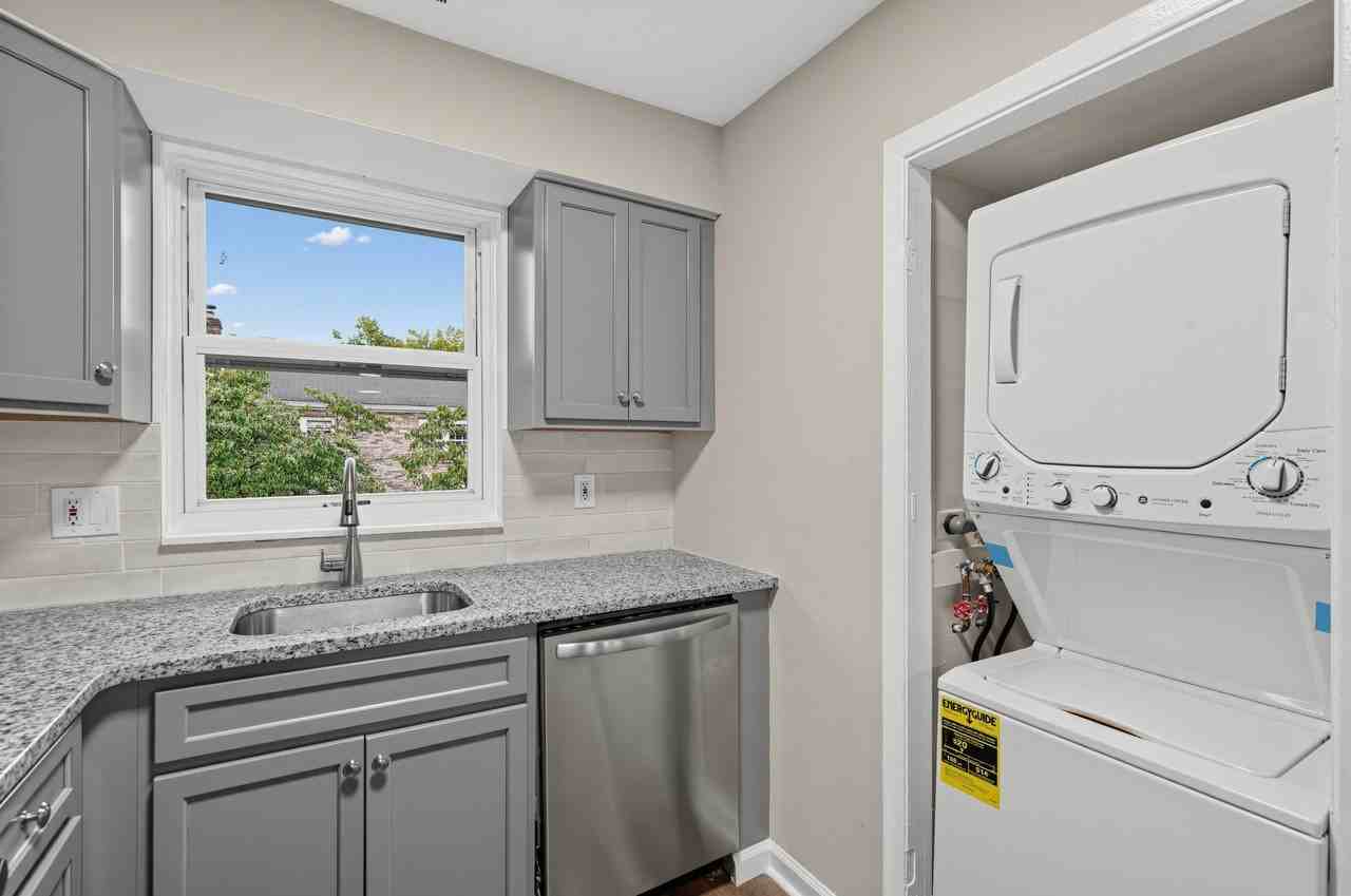 1294 Cooper Street - 1 #1 - Photo 5 of 10