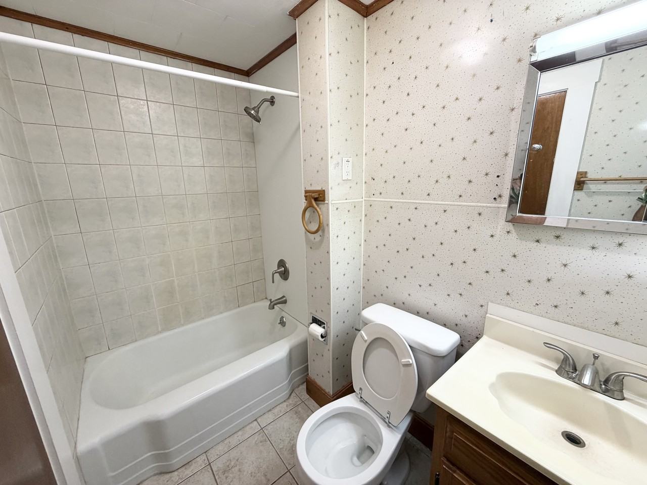 40 Jackson St #2RIGHT - Photo 3 of 15