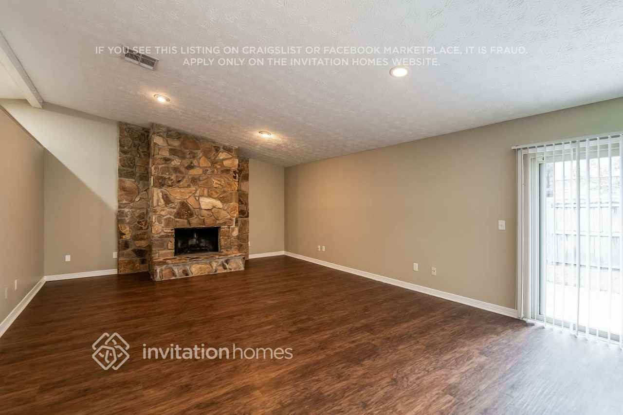 4274 Walnut Bnd - Photo 2 of 21