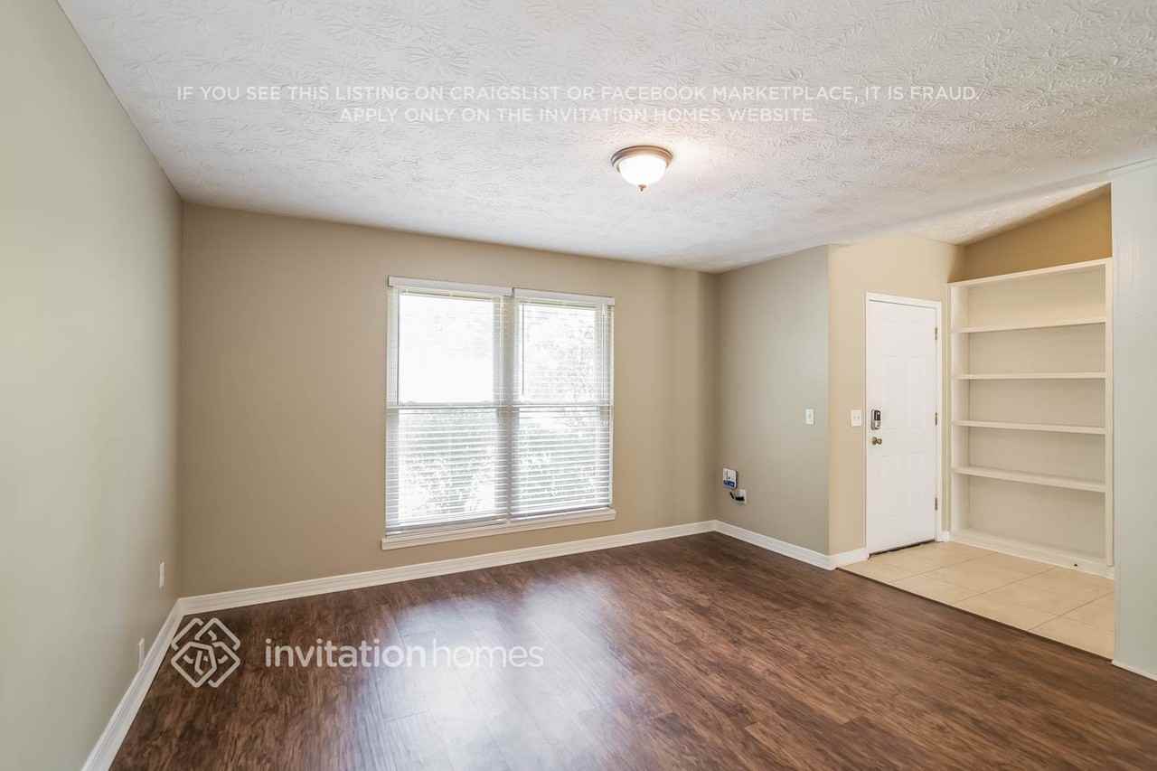 4274 Walnut Bnd - Photo 4 of 21