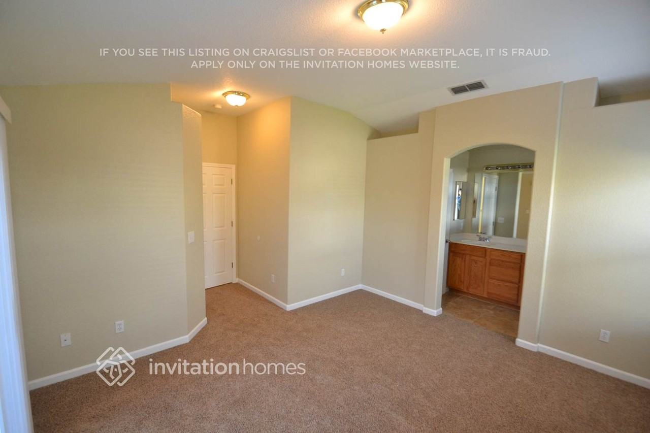 7479 Damascas Dr - Photo 5 of 9