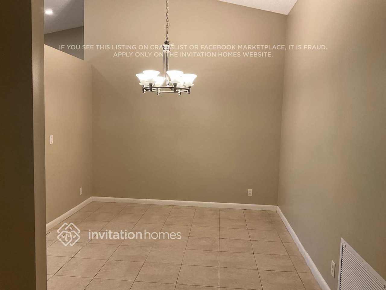 10320 Nw 48th Ct - Photo 5 of 16