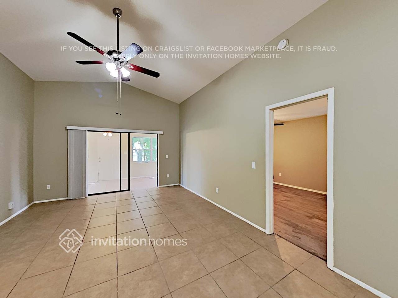 330 Chicago Woods Cir - Photo 4 of 18
