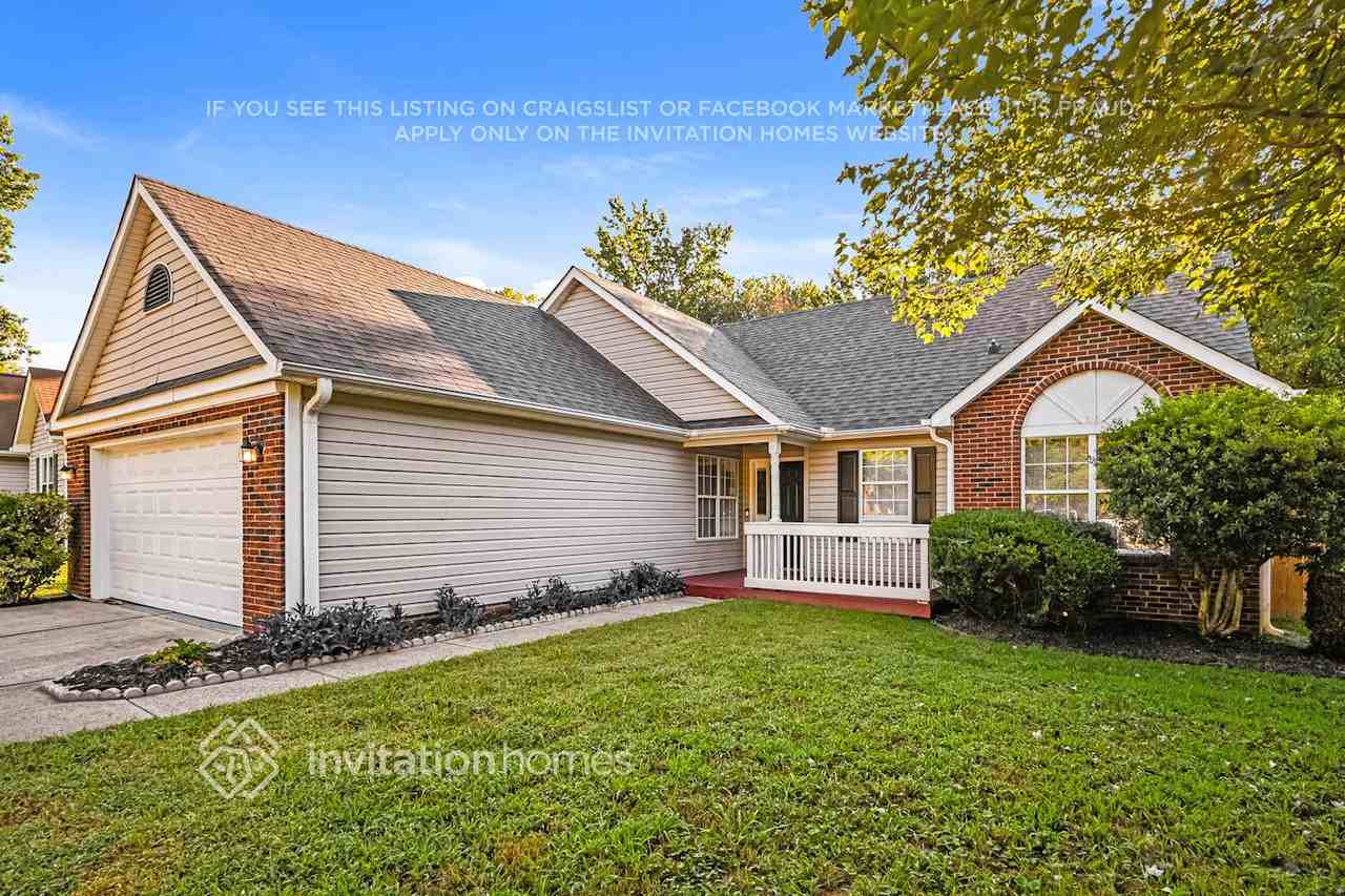 14515 Smith Rd - Photo 3 of 17