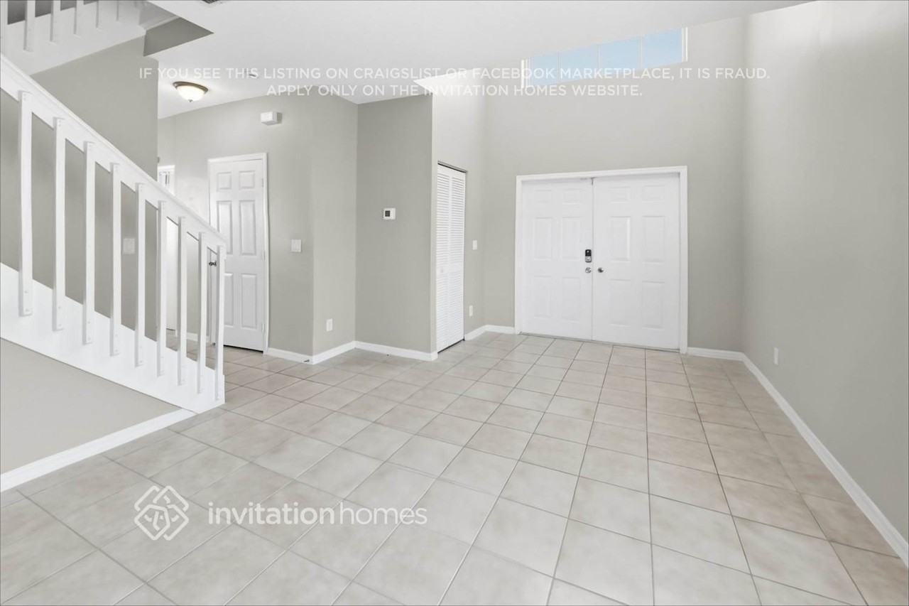 1382 Sw 106th Ave - Photo 5 of 24