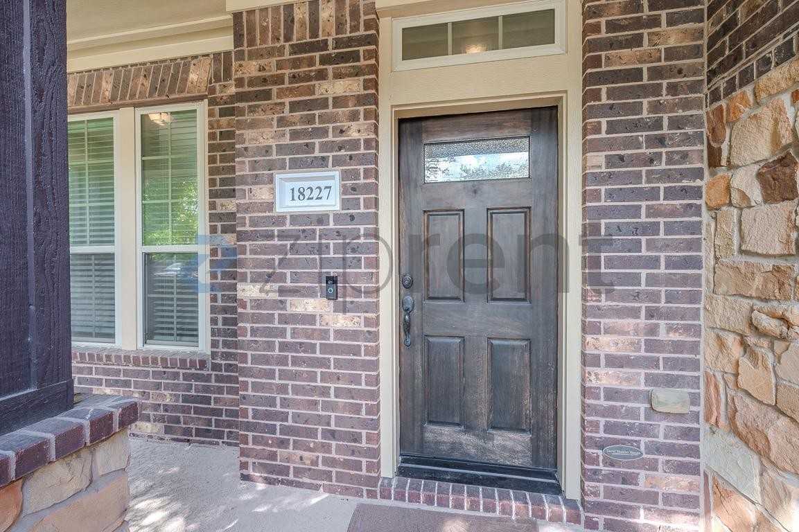 18227 E Willow Oak Bend Dr - Photo 4 of 40