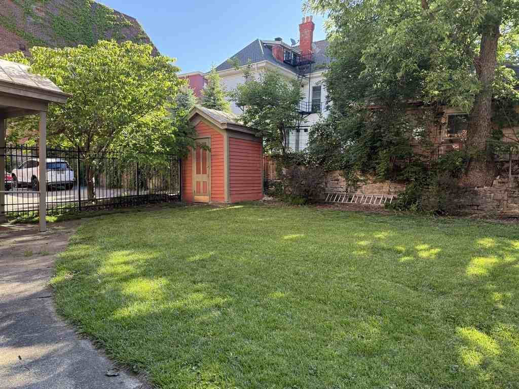 2410 Ashland - Photo 6 of 9