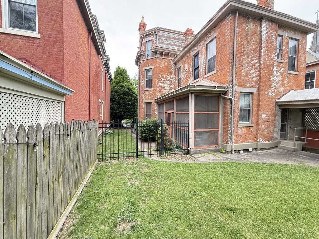 2410 Ashland - Photo 5 of 9
