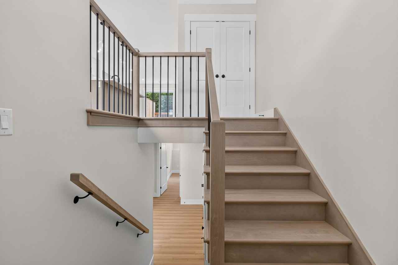 179 Rue Des élèves - Photo 2 of 34