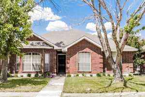 featured image of 2823 Saint Martin Dr