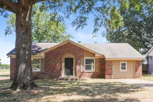 featured image of 732 Charter Oak Dr