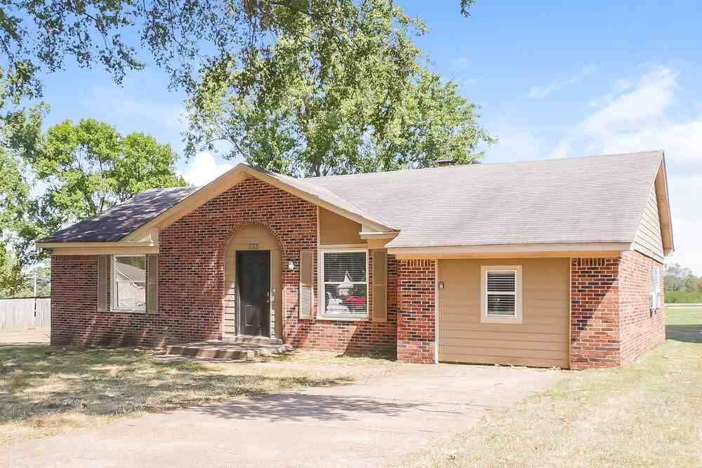 732 Charter Oak Dr - Photo 4 of 19