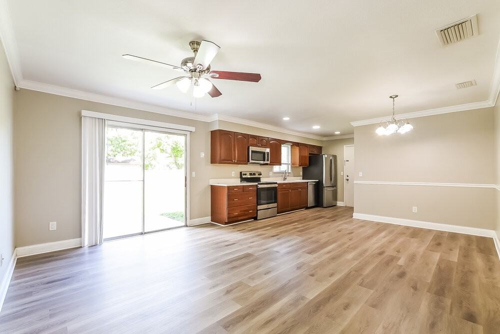517 Sean Ct - Photo 4 of 16