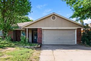 featured image of 10416 Nw 40th St