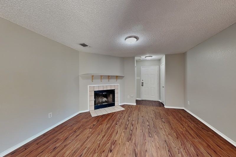 4509 Ebbtide Ct - Photo 4 of 20