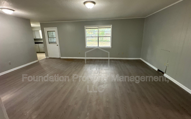 3130 Normandy Dr - Photo 6 of 16