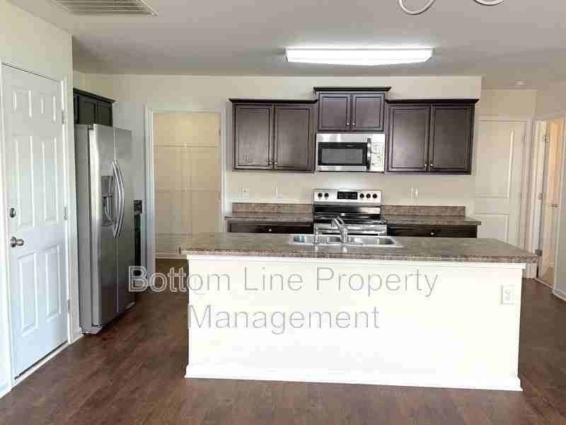 3997 Long Arrow Dr - Photo 4 of 24