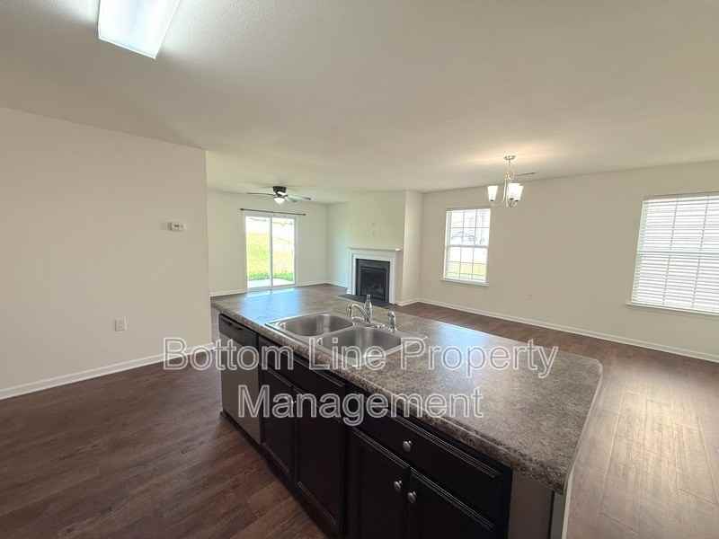 3997 Long Arrow Dr - Photo 7 of 24