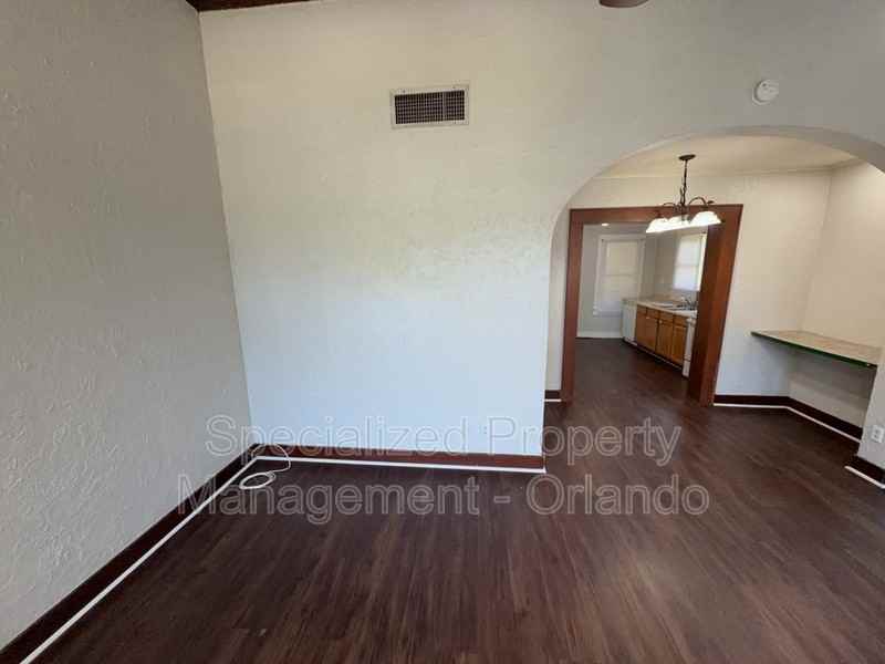 314 S Boyd St - Photo 4 of 14