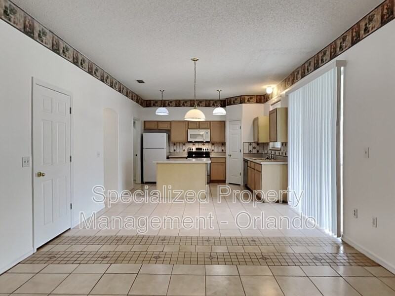 3233 Kings Ridge Ter - Photo 2 of 25