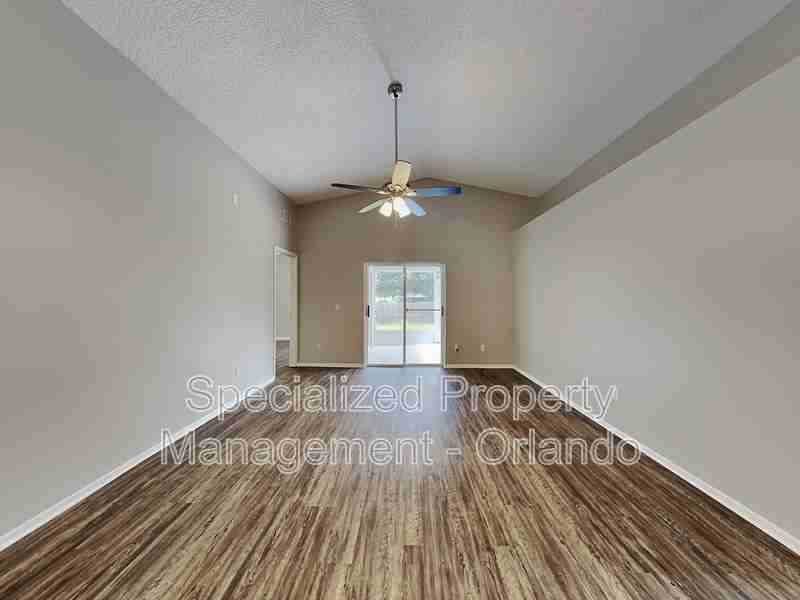 1408 Sugarberry Ln - Photo 4 of 21