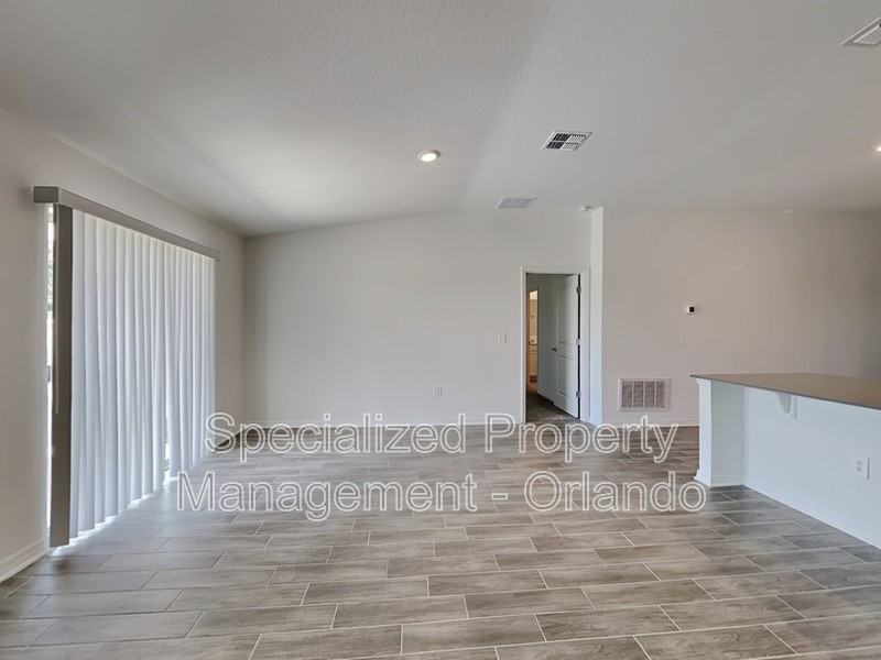 301 Piave St - Photo 7 of 24