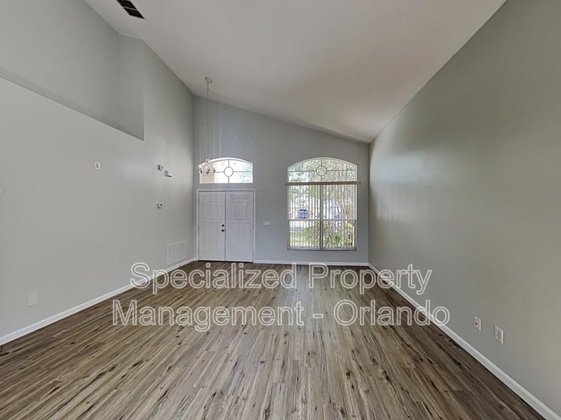 728 Hardwood Cir - Photo 2 of 28