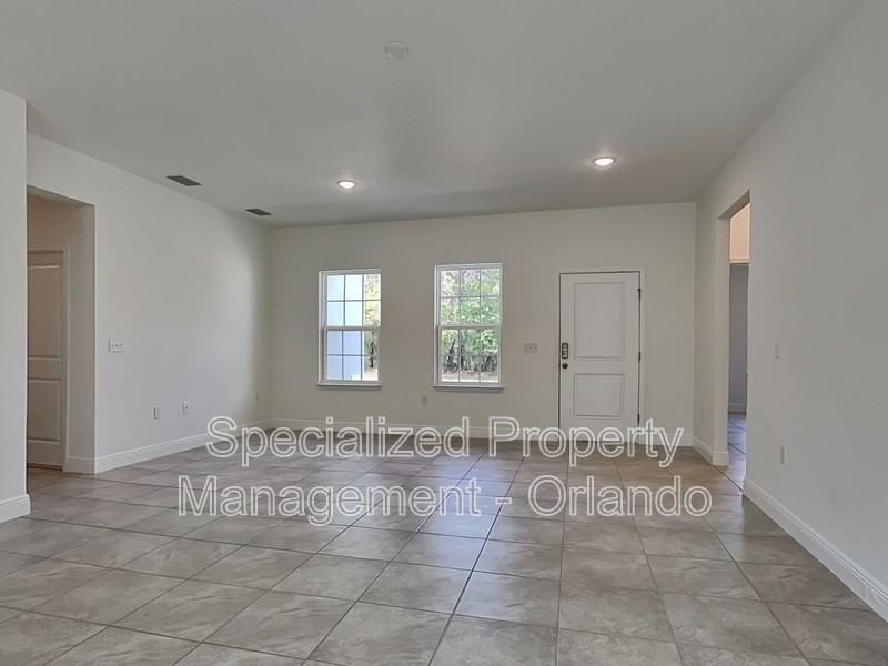 560 Marion Oaks Blvd - Photo 2 of 23