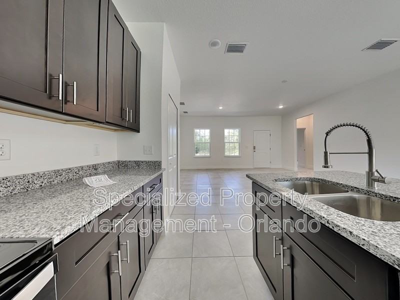 560 Marion Oaks Blvd - Photo 3 of 23